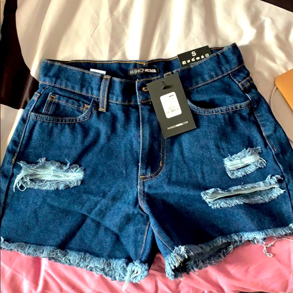 cute ripped denim shorts!